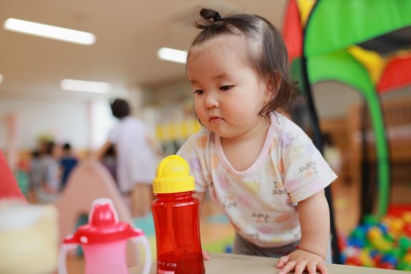 企業内保育所とは｜企業内保育所の仕事内容と企業内保育所で働くメリット・デメリットを解説します イメージ