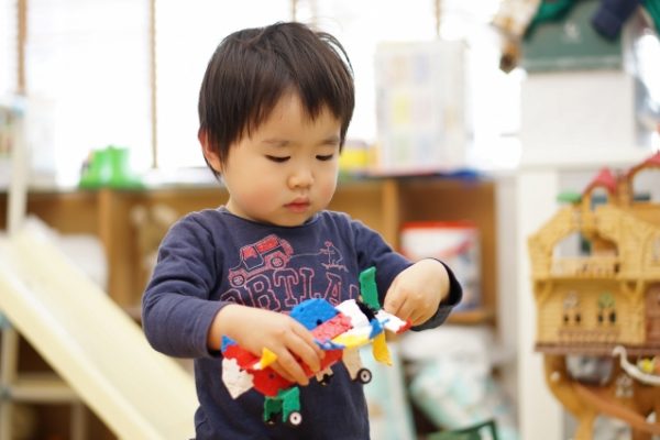 認可保育園と認可外保育園の特徴 イメージ