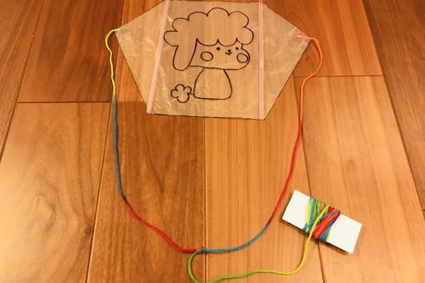 保育園　1月製作 ビニール凧を作ってお正月遊びを楽しもう！ イメージ