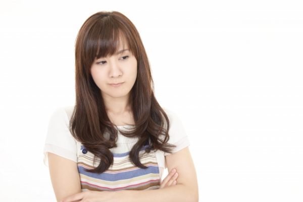 仕事中、先輩保育士に嫌みや悪口を言われ続けた｜保育士辞めたいアンケート イメージ