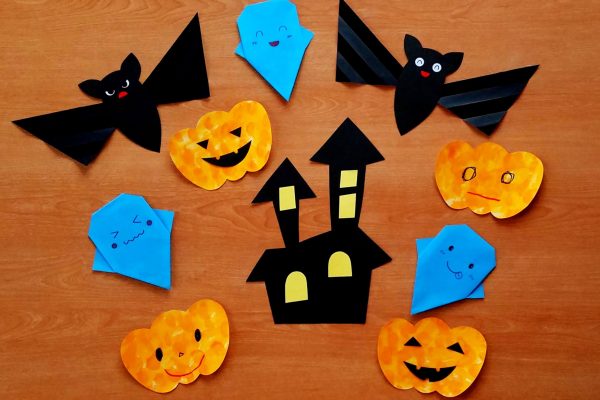 保育園　10月製作 ハロウィン！ 簡単折り紙おばけ・コウモリ・かぼちゃ・お城の作り方 イメージ